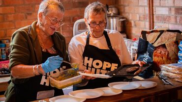 WJ 150725 63 sue and chris Large